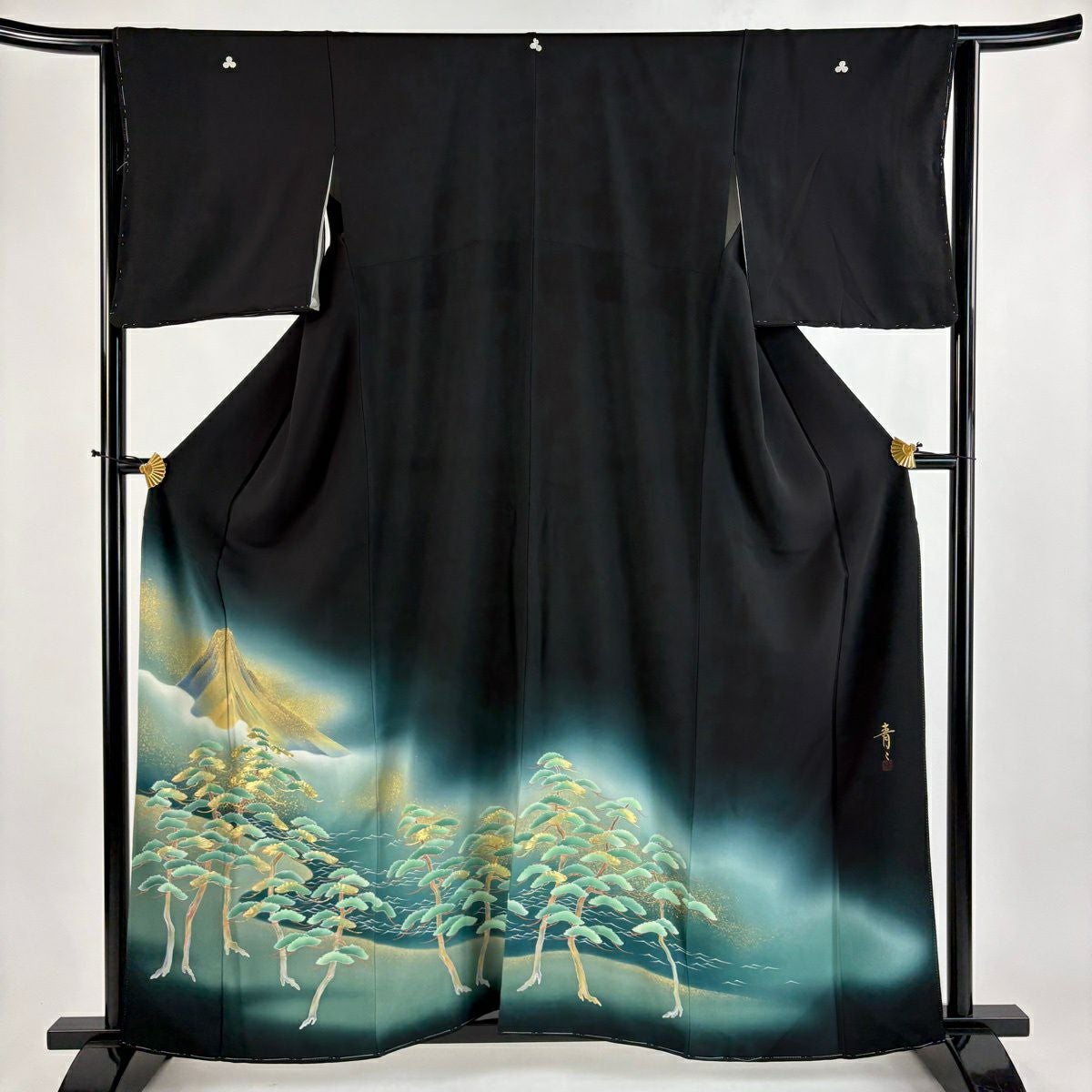 黒留袖 秀品 身丈165.5cm 裄丈68cm 正絹 【中古】 美品】 黒留袖 身丈163cm 裄丈64.5cm M 袷 落款 菊 松梅 ぼかし 黒