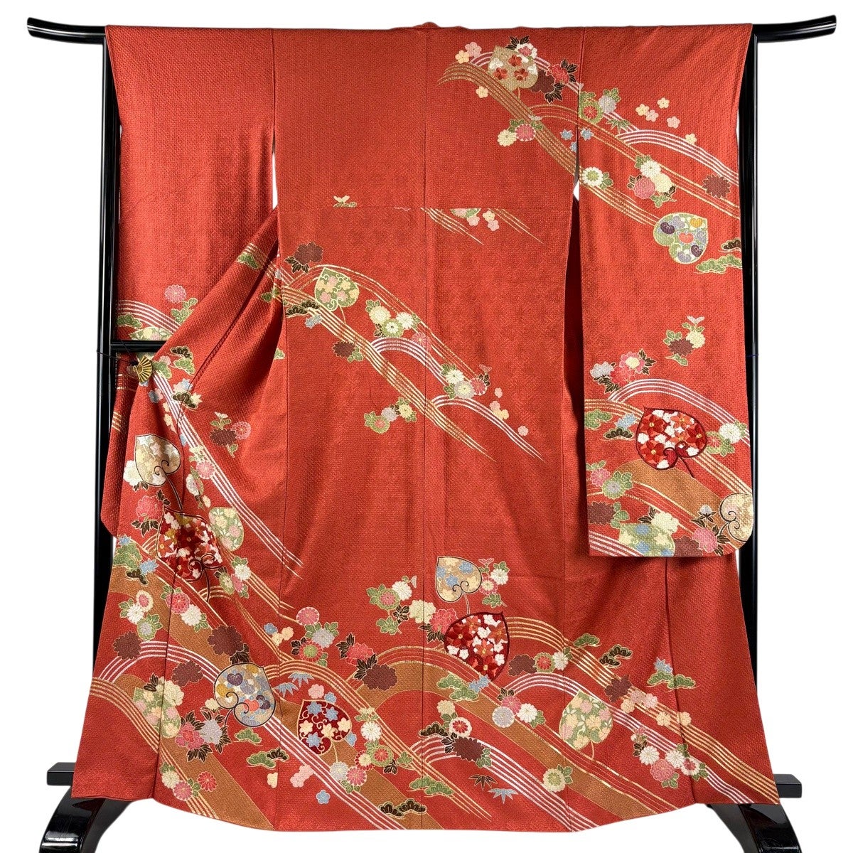 振袖 美品 名品 身丈160.5cm 裄丈65cm 正絹 【中古】 振袖 身丈164.5cm 裄丈64.5cm M 袷 菊 笠松 刺繍 金糸 朱色 正絹 名品