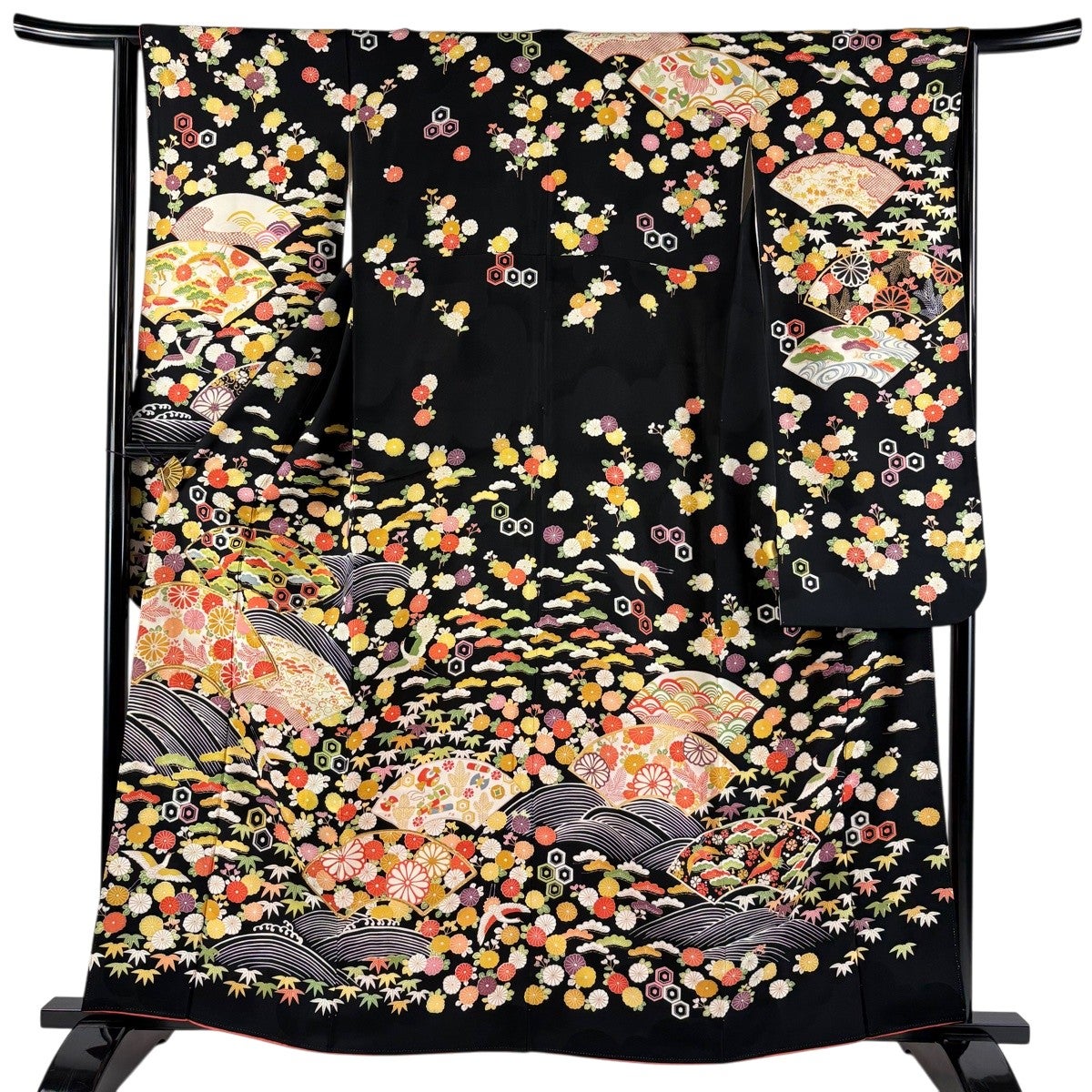 振袖 身丈162cm 裄丈65cm 正絹 名品 【中古】 振袖 身丈162cm 裄丈63.5cm S 袷 扇面 花鳥 金糸 金彩 黒 正絹 名品