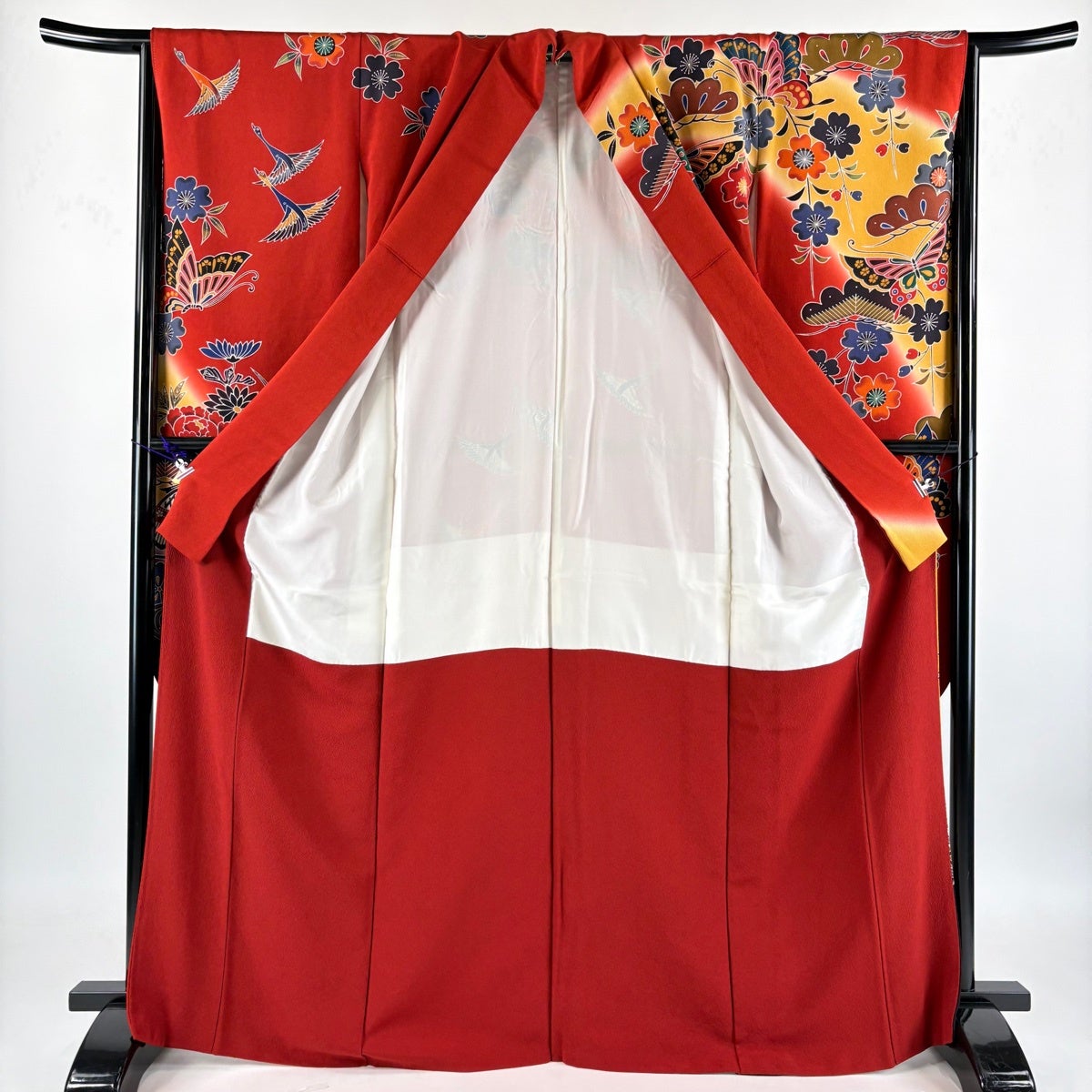 振袖 美品 秀品 身丈156cm 裄丈64.5cm 正絹 【中古】 美品 振袖 身丈156cm 裄丈67.5cm L 袷 桂由美 やまと 落款あり 御所車