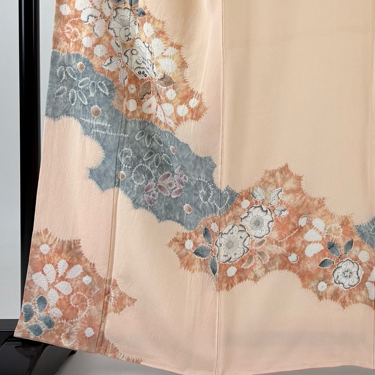紬 着物 中古 正絹 袷 カジュアル 本藍 反端付き 花模様 橘 縹色 身丈155cm 裄62.5cm SA きもの北條 A1121-9 楽天市場】【 中古 】 紬 リサイクル着物 正絹 袷 カジュアル 本藍 反