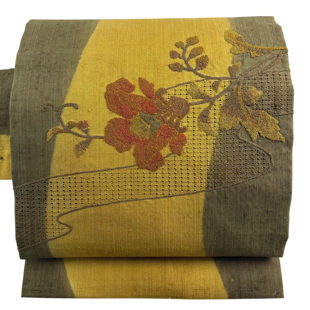 訪問着 紬 相良刺繍 流水に花草模様 芒 幹色 グラデーション K-5407 訪問着 紬 相良刺繍 流水に花草模様 芒 幹色 グラデーション K-5407の