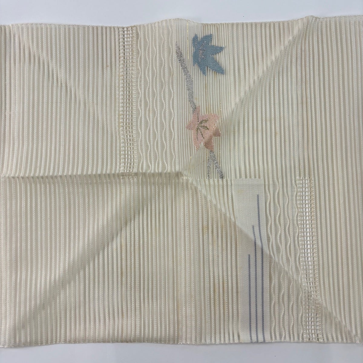 【中古】 名古屋帯 波筬織 絽 正絹(金銀糸除く) 銀糸 ピンク ホワイト シルバー 松葉仕立て 桐箱入り 夏物 和装 呉服 和服 きもの レディース 女性 名古屋帯 秀品 夏帯 八寸名古屋帯 松葉仕立て 絽 葉柄 縞 金銀糸