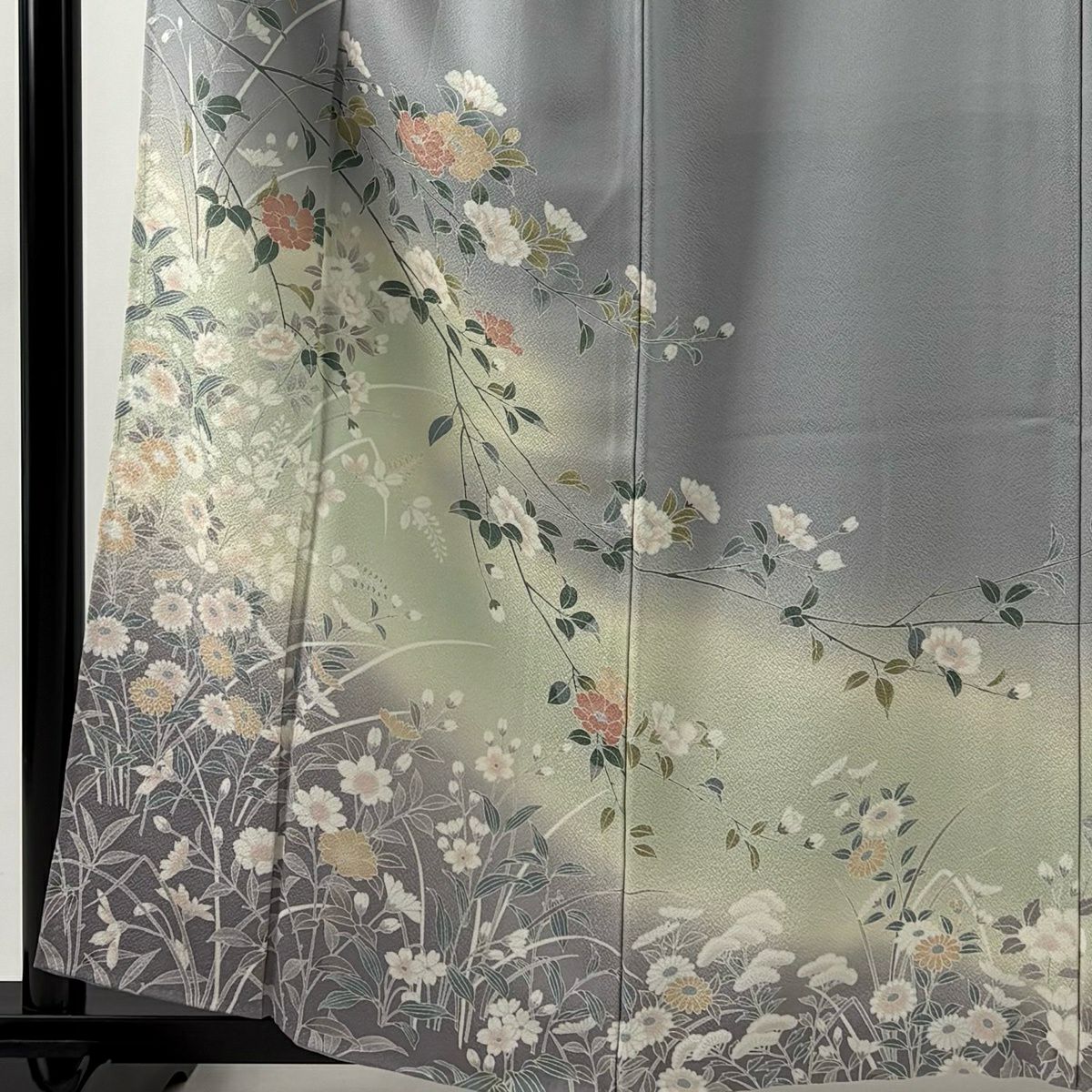 訪問着 着物 中古 正絹 袷 フォーマル 花の図 花木 樹花 鴇浅葱色 多色 身丈156cm 裄66.5cm M きもの北條 A1286-13 FINAL PRICE ／ 特選 お召し 御召 着物 中古 紋付 作家物 落款 地模様
