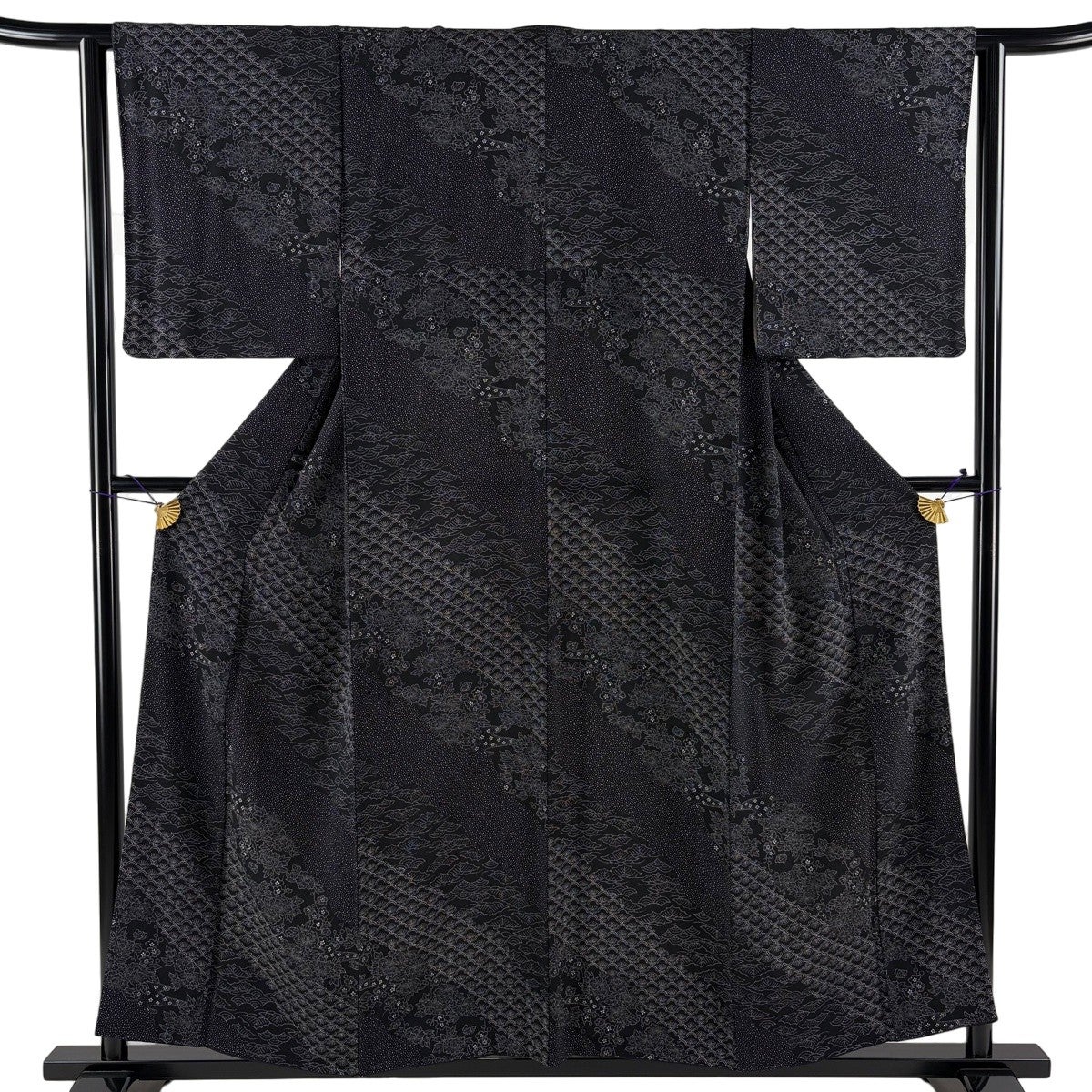 小紋 身丈153.5cm 裄丈63.5cm 正絹 秀品 【中古】 小紋 身丈153.5cm 裄丈63cm 正絹 名品 【中古】の通販 by バイセル