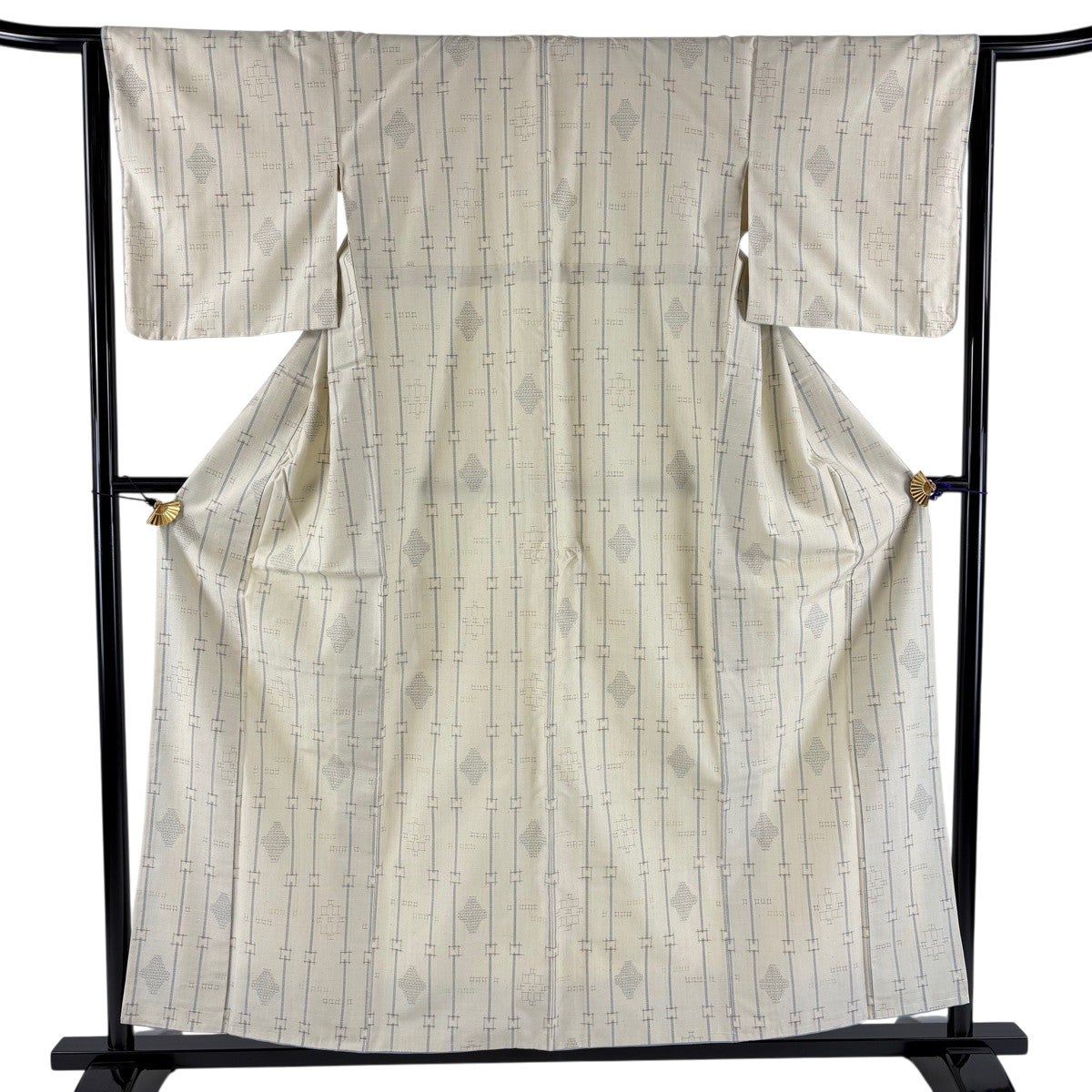【在庫一掃】 紬 身丈159.5cm 裄丈63.5cm 正絹 逸品 【中古】 紬 身丈157.5cm 裄丈63.5cm 正絹 逸品 【中古】の通販 by バイセル