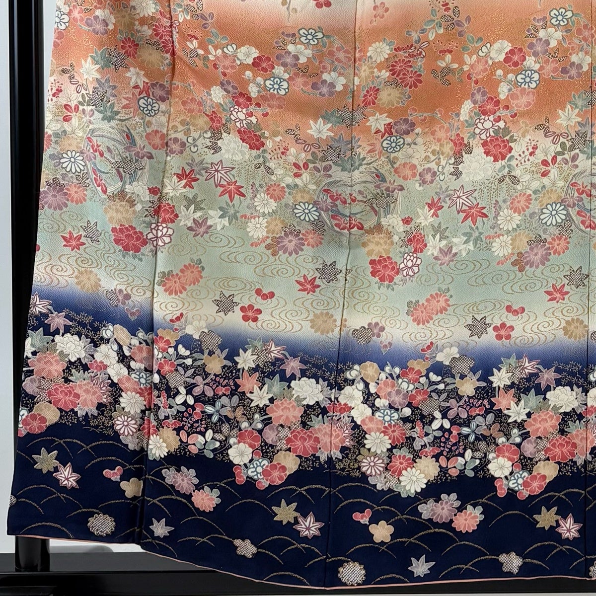 付下げ 身丈157cm 裄丈63.5cm S 袷 花丸文 観世水 金彩 ぼかし 薄