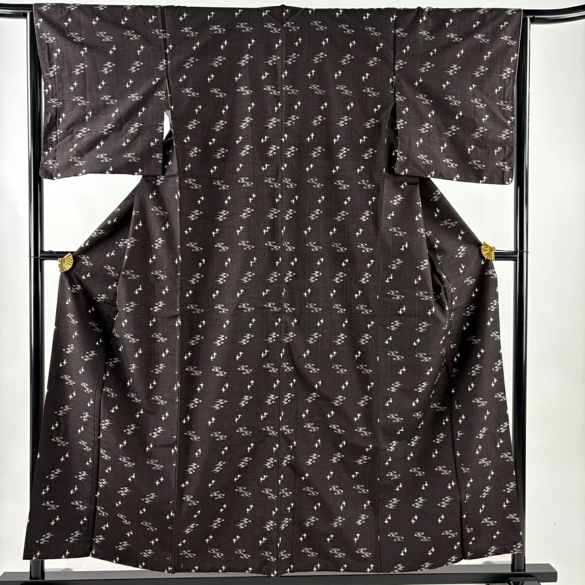 美品】 紬 身丈164cm 裄丈64cm M 袷 本場琉球 縦縞 燕 青紫 正絹 逸品