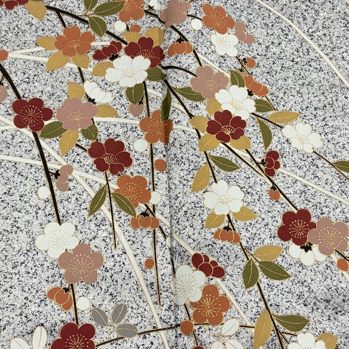 美品】 付下げ 身丈161cm 裄丈64.5cm M 袷 枝花 枝梅 金彩 灰色 正絹