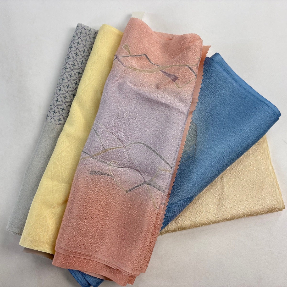帯揚げ 優品 正絹 【中古】 帯揚げ 優品 正絹 【中古】の通販 by バイセル ラクマ店｜ラクマ