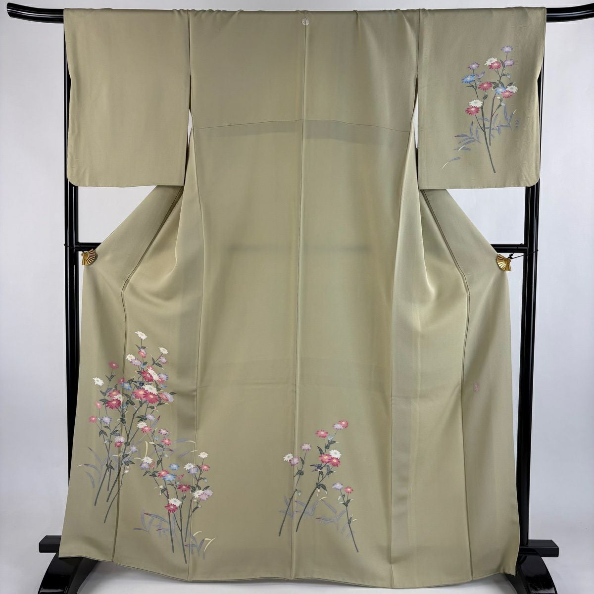 No.6  新品、未使用、正絹紬の反物、大幅値下げしました。 紬 身丈165.5cm 裄丈66cm M 袷 加賀梅染 岡本幸治 落款あり 証紙あり