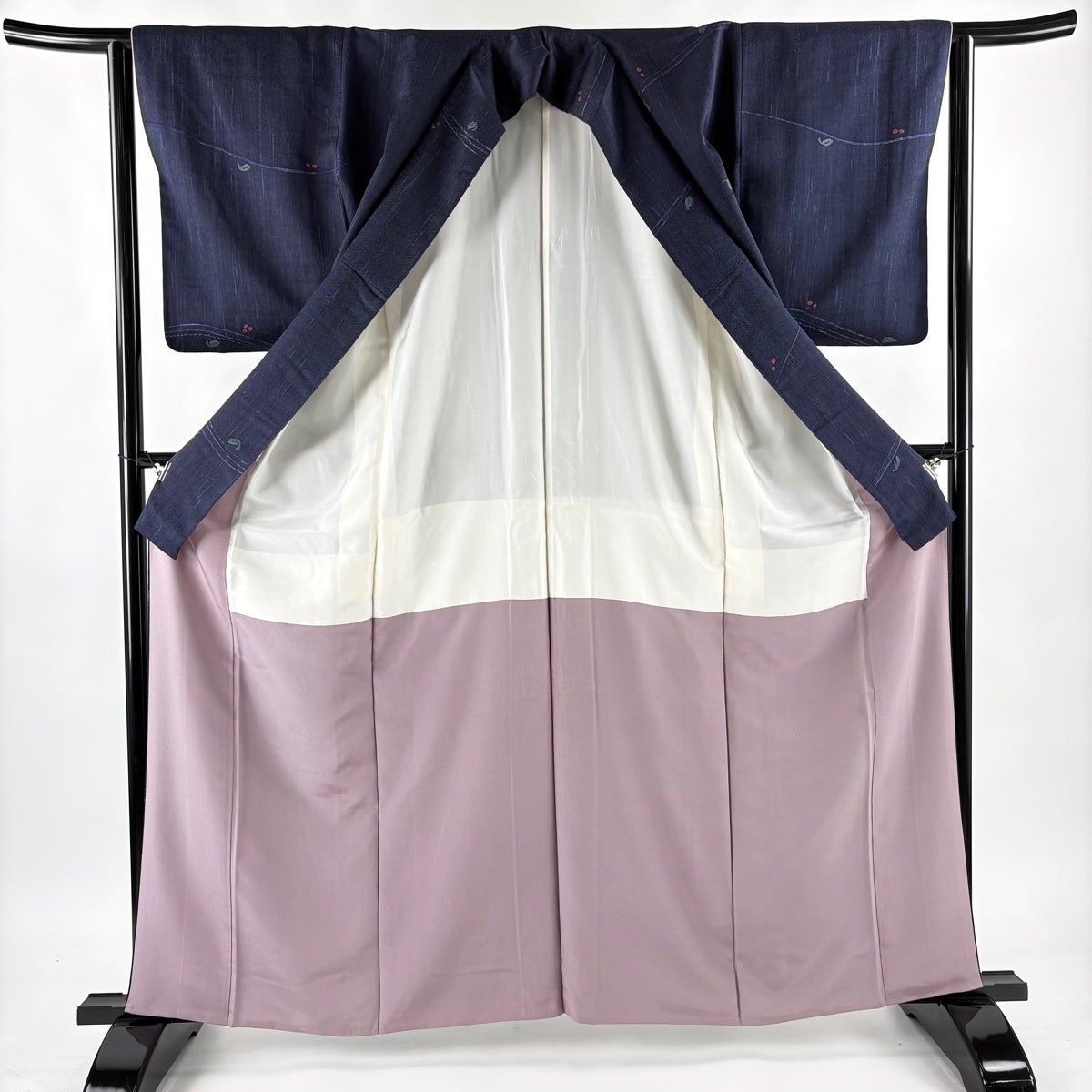 小紋 美品 秀品 153cm 67cm 正絹 【中古】 小紋 身丈162cm 裄丈62cm S 袷 葉と実 縞 濃紺 正絹 優品｜中古・古着
