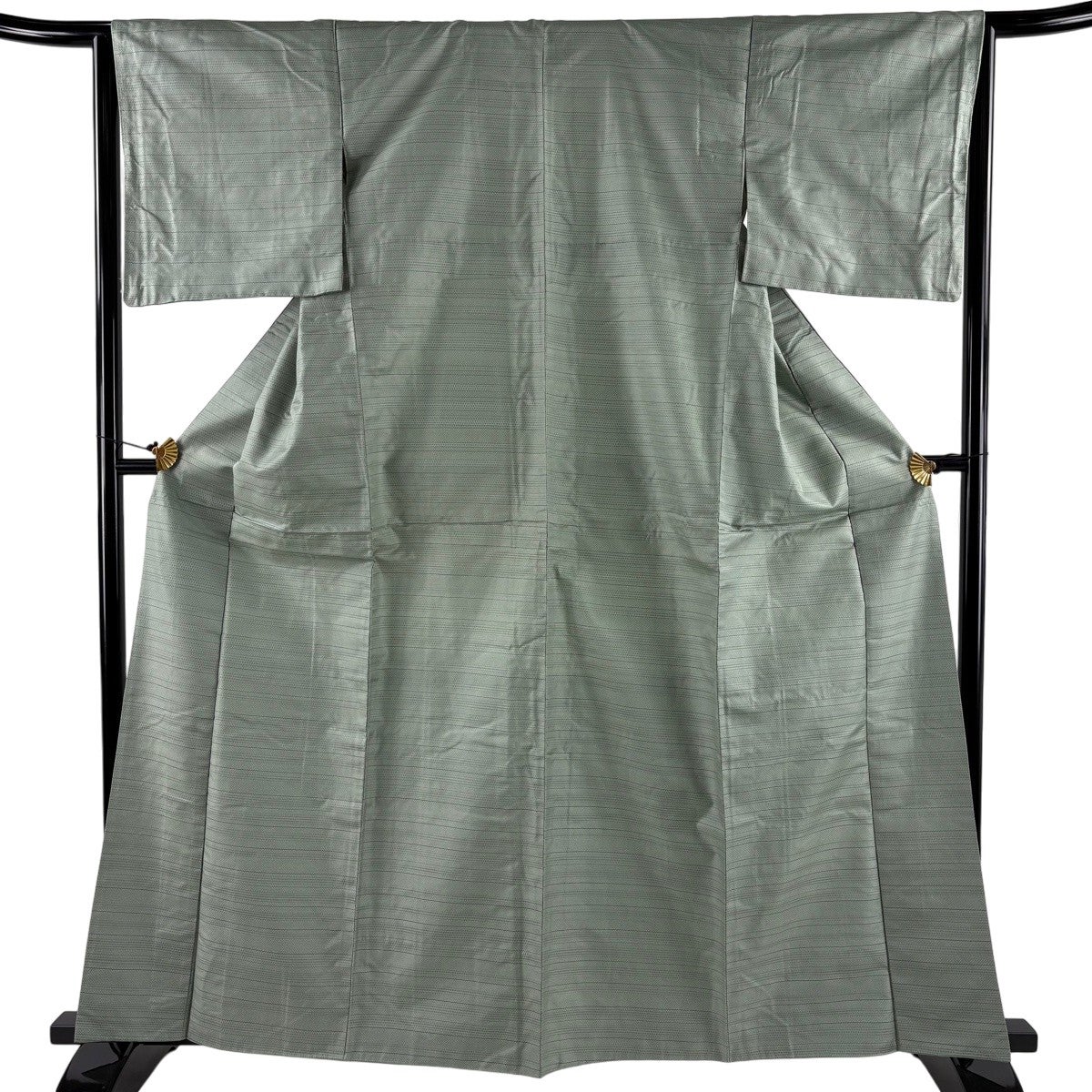 紬 身丈163cm 裄丈65cm M 袷 横縞 薄緑 正絹 秀品｜中古・古着