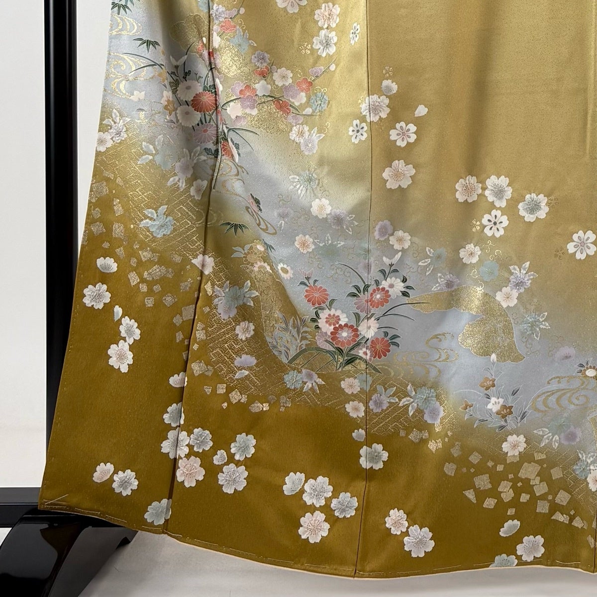 訪問着 身丈163cm 裄丈67.5cm L 袷 桜 流水 金彩 染め分け 薄黄土色