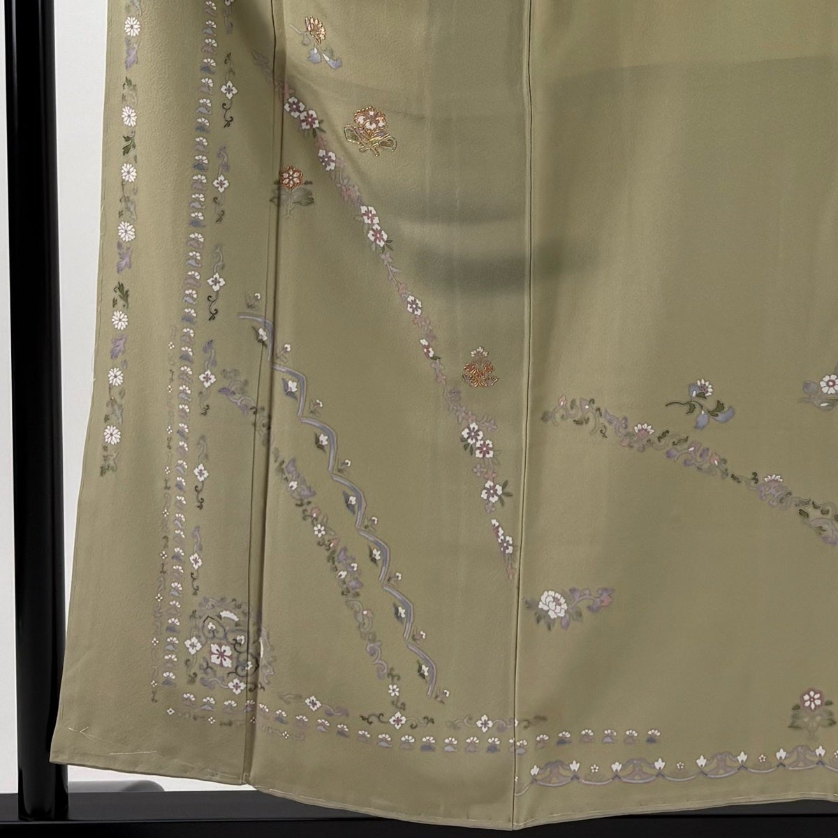 訪問着 身丈156cm 裄丈62.5cm S 袷 草花 霞 金糸 ぼかし 灰緑 正絹 秀