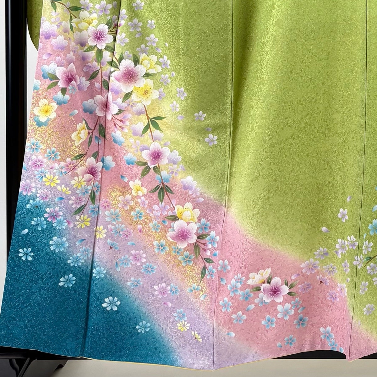 振袖 美品 名品 身丈158.5cm 裄丈66cm 正絹 【中古】 振袖 身丈158.5cm 裄丈66.5cm M 袷 鶴 梅 金糸 金彩 深緑 正絹 名品