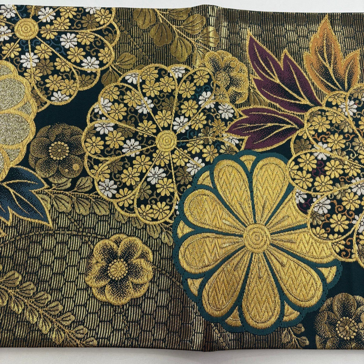 美品】 袋帯 秀品 菊 梅 金糸 刺繍 深緑 六通 正絹｜中古・古着