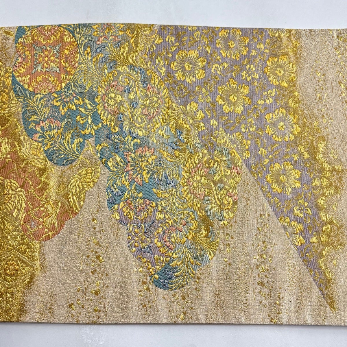 袋帯 秀品 草花 雲文 金糸 箔 金色 六通 正絹｜中古・古着・リサイクル