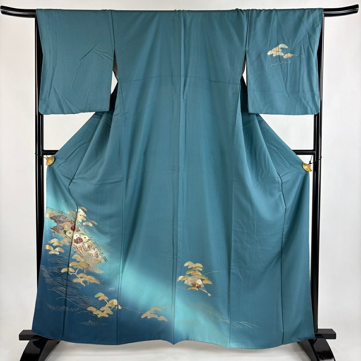 訪問着 身丈156cm 裄丈65cm M 袷 落款あり 菊 若松 金彩 ぼかし 焦茶色
