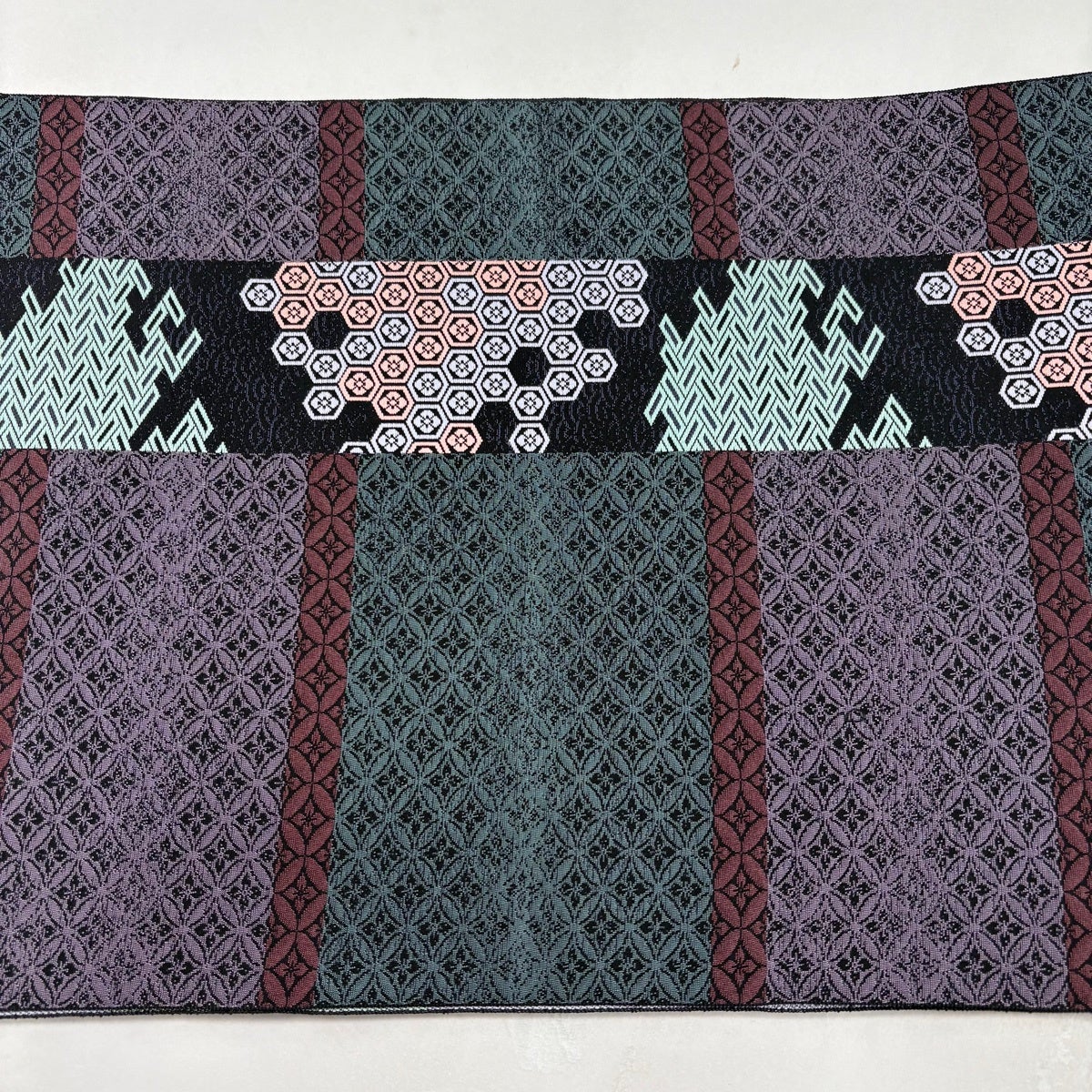 美品】 名古屋帯 秀品 証紙あり 本場博多織 名物裂 七宝 箔 灰緑 正絹
