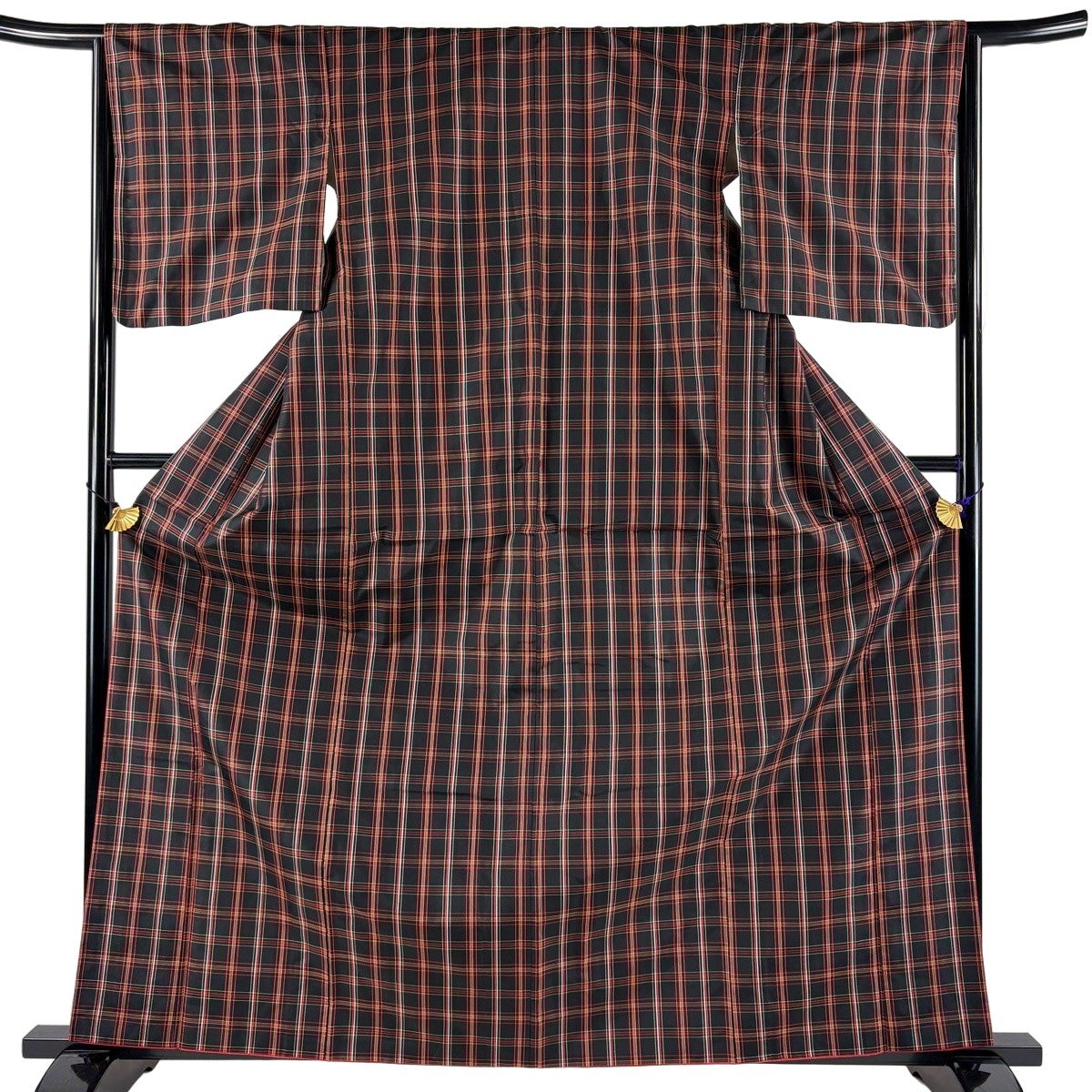 紬 身丈165cm 裄丈68cm 正絹 名品 【中古】 紬 身丈165cm 裄丈67cm M 袷 草花 焦茶色 正絹 秀品｜中古・古着