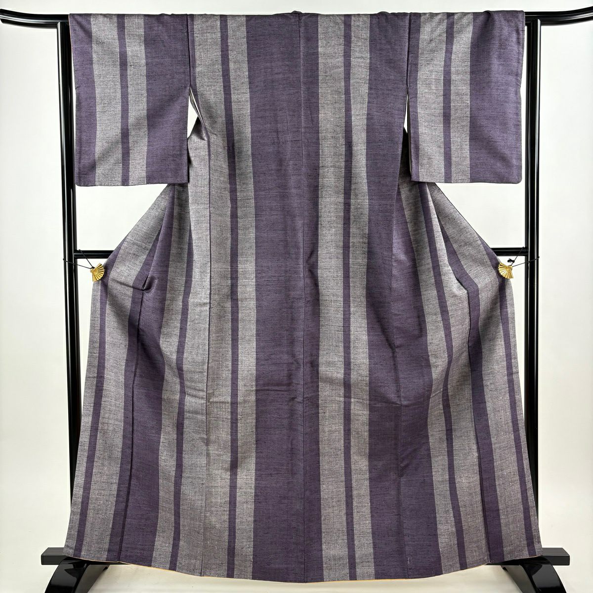 紬 身丈159.5cm 裄丈64cm M 袷 縦縞 灰紫 正絹 秀品｜中古・古着