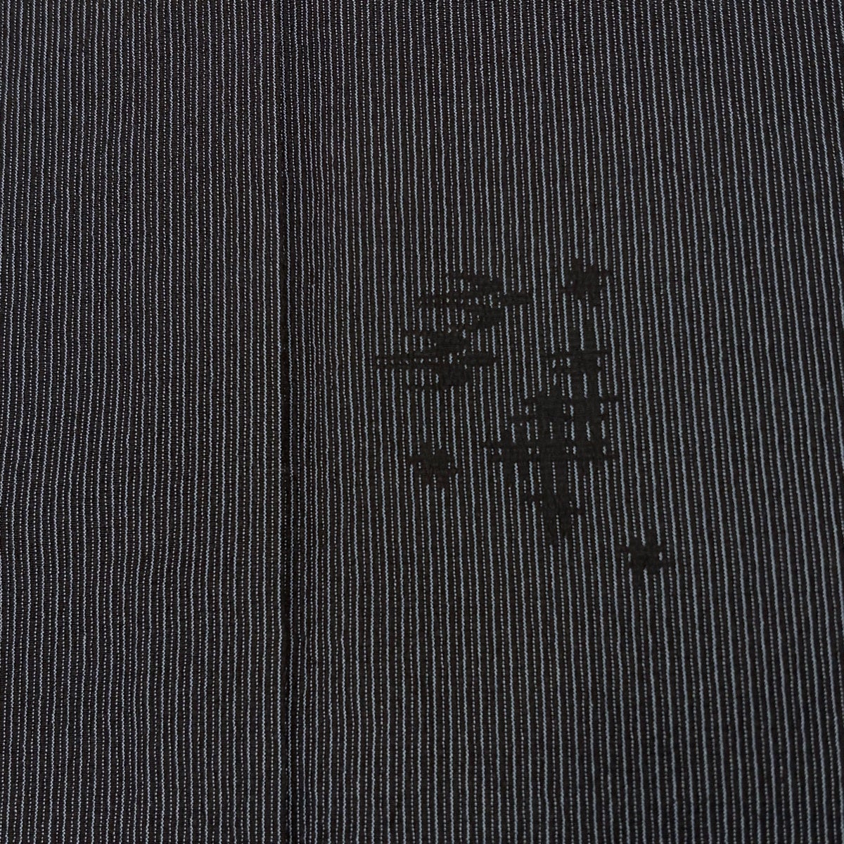 美品】 紬 身丈160cm 裄丈64cm M 単衣 燕 縦縞 紺色 正絹 名品｜中古