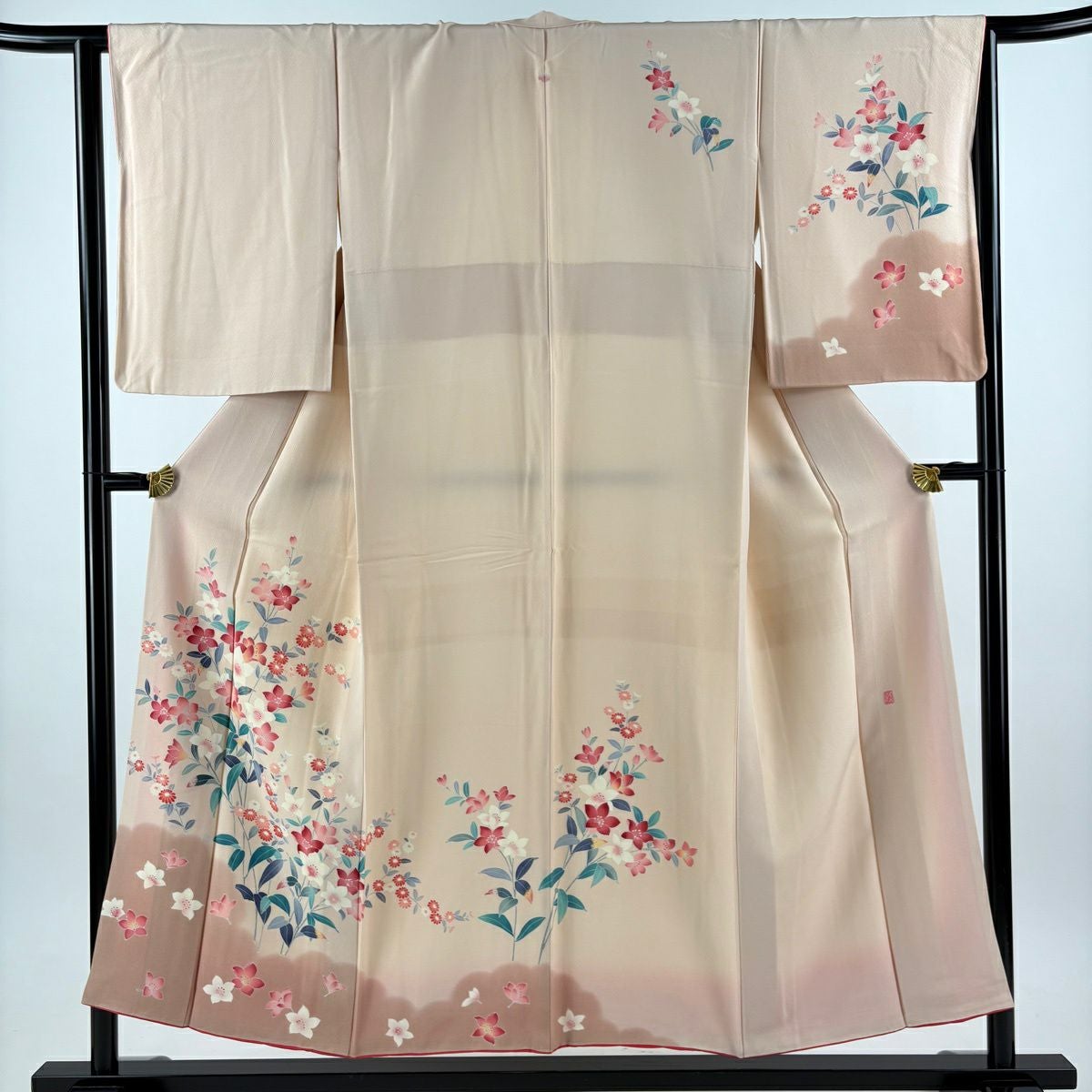 付下げ 美品 名品 身丈151cm 裄丈63.5cm 正絹 【中古】 付下げ 身丈151.5cm 裄丈62.5cm S 袷 華文 鳥 刺繍 ぼかし 薄茶色 正絹
