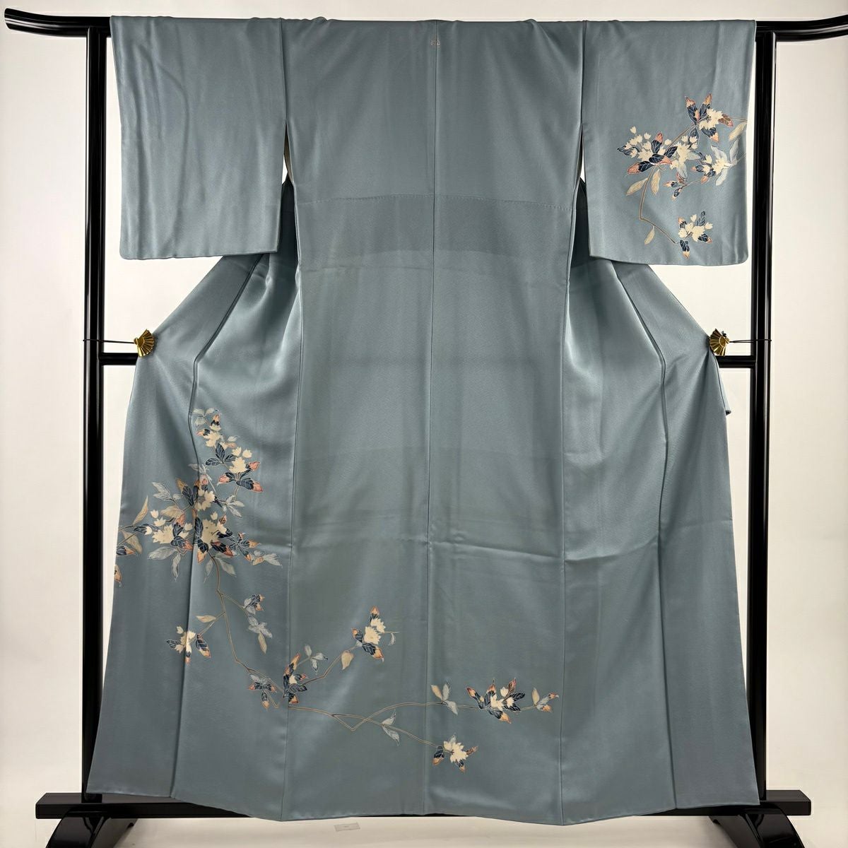 色無地 身丈157.5cm 裄丈64cm 正絹 秀品 【中古】 30%OFF 色無地 身丈157.5cm 裄丈64cm M 袷 落款あり 地紋 紫 正絹 秀品