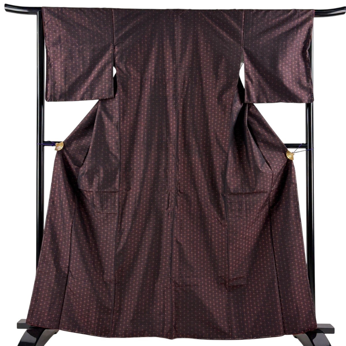 紬 身丈159cm 裄丈61cm S 袷 縞 幾何学模様 焦茶色 正絹 名品｜中古