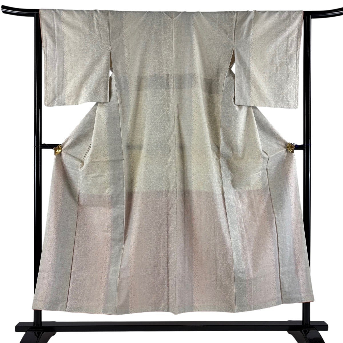 【美品】 大島紬 身丈158cm 裄丈62.5cm 正絹 名品 【中古】 美品】 大島紬 身丈158cm 裄丈63.5cm S 袷 純泥染 証紙あり 葉と実 焦
