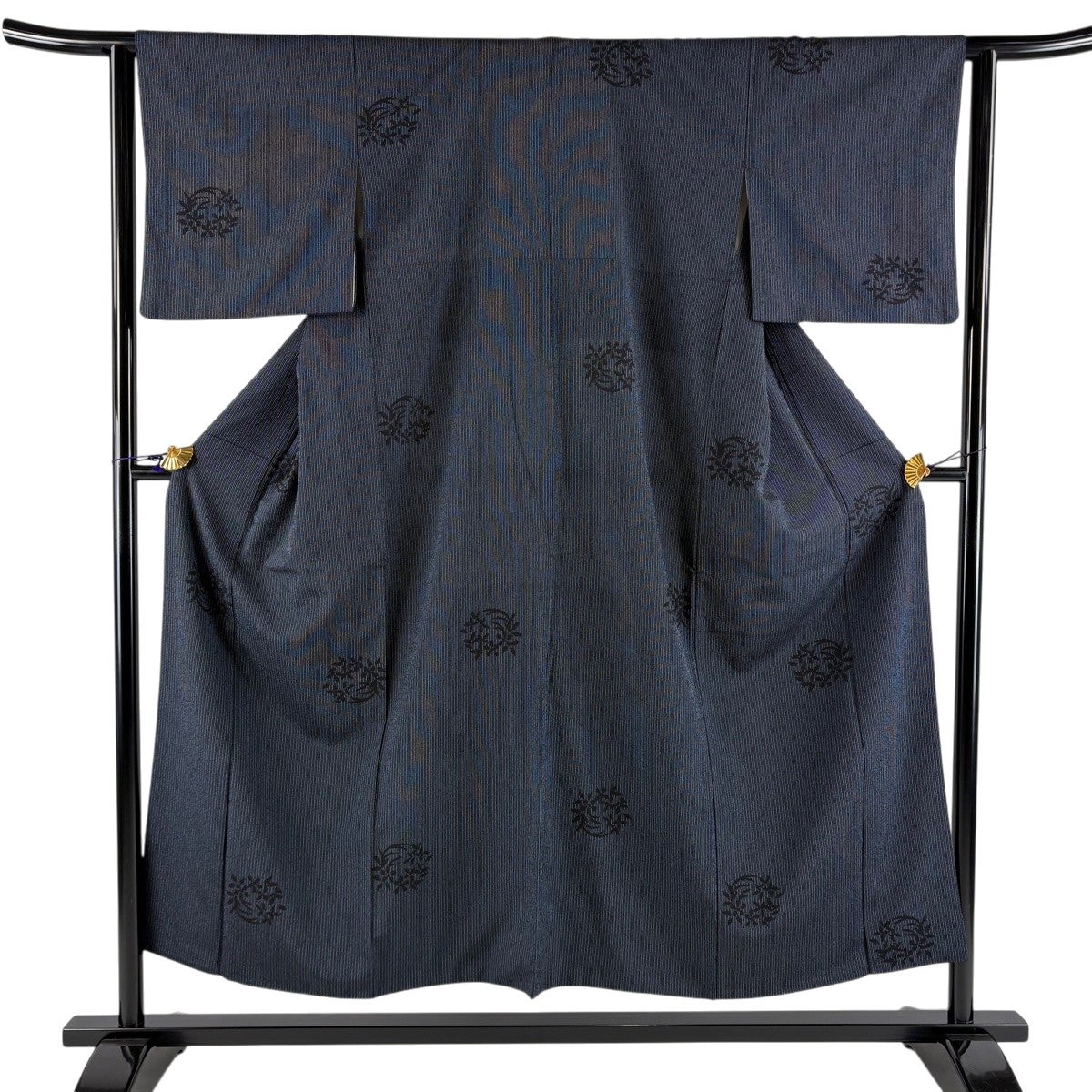 【美品】 紬 身丈165.5cm 裄丈63.5cm 正絹 秀品 【中古】 美品】 紬 身丈165.5cm 裄丈63.5cm S 袷 証紙あり 草花 雲文 濃紫 正絹