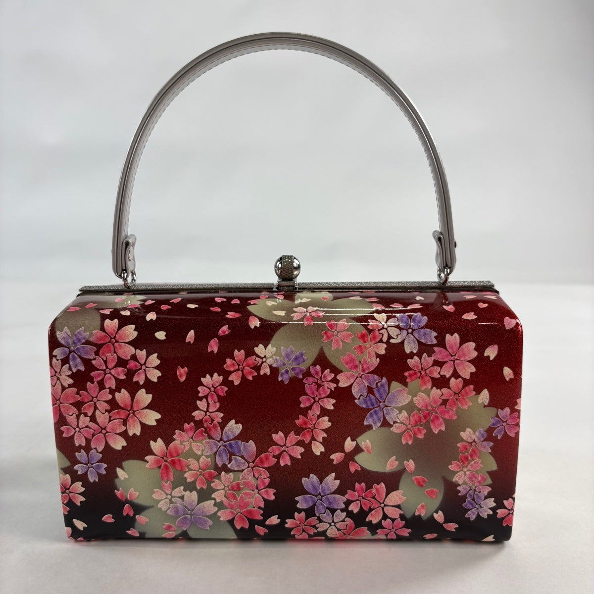 美品】和装バッグ 優品 フォーマル 桜 桜の花びら 赤黒 エナメル 和装