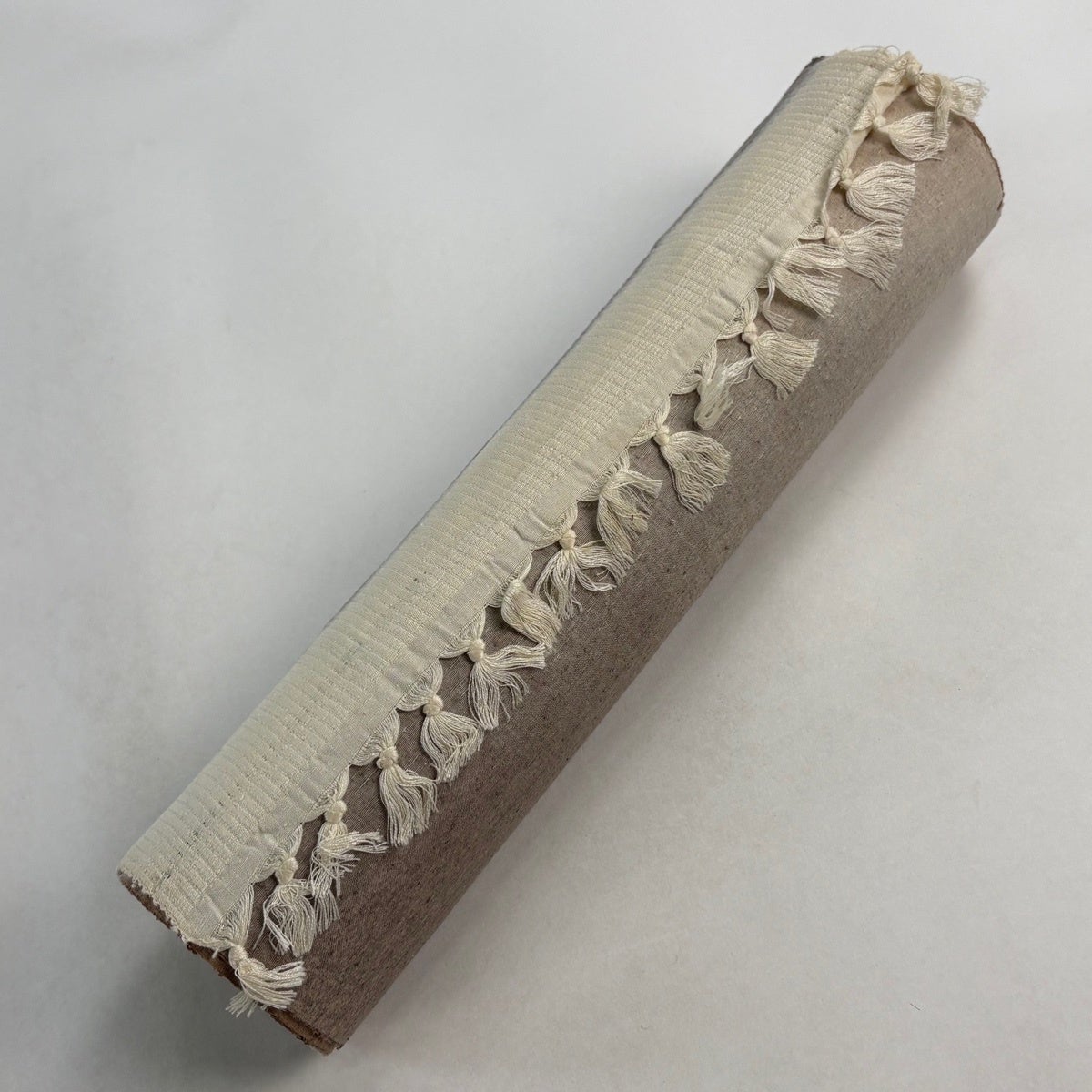 反物 秀品 付下げ 証紙有 紬地 草花 松皮菱 金彩 薄茶色 正絹｜中古