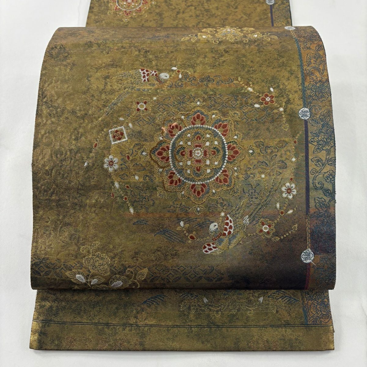 袋帯 逸品 辻村ジュサブロー 落款あり 草花 箔 深緑 六通 正絹｜中古