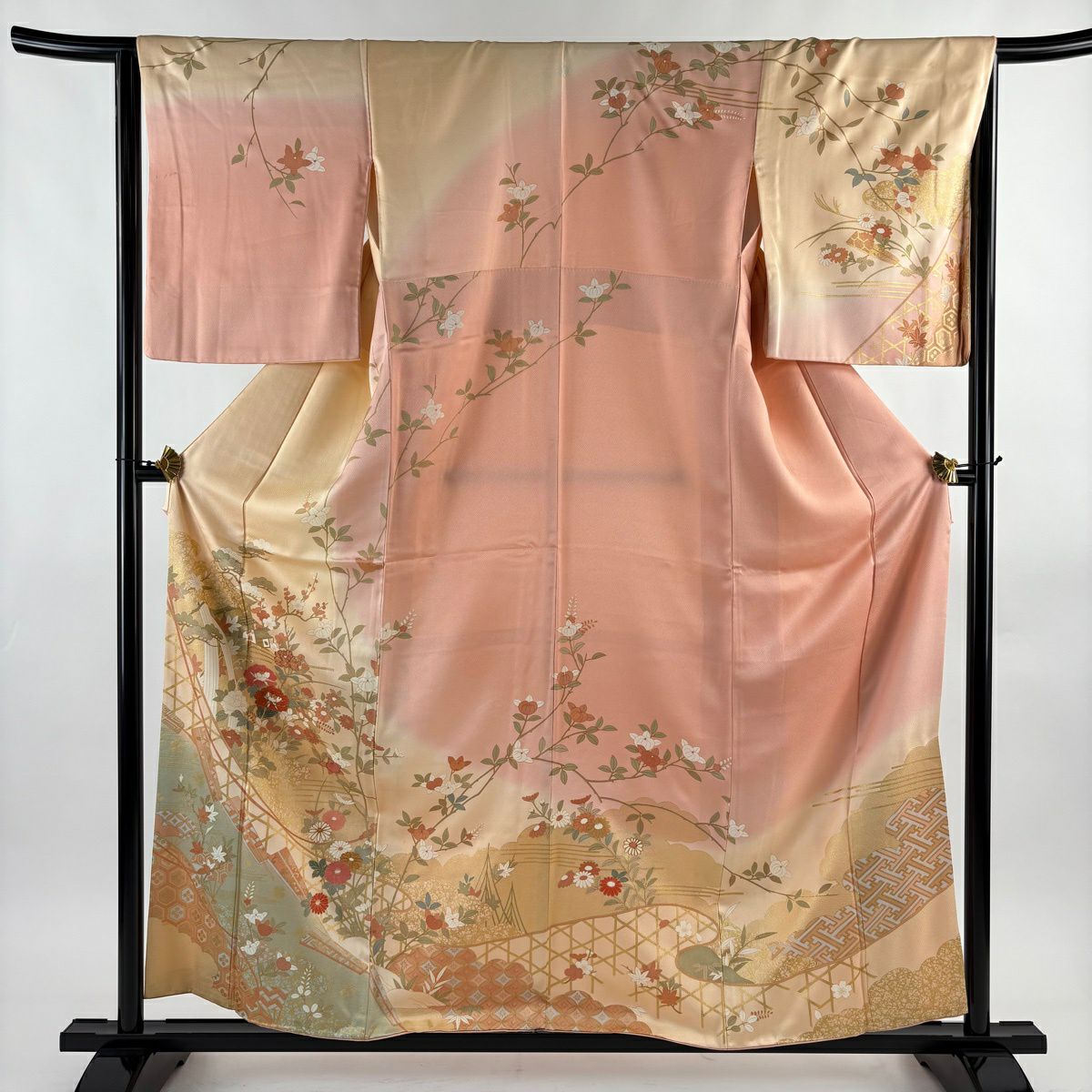 訪問着 身丈158.5cm 裄丈65.5cm M 袷 枝花 松 金彩 刺繍 オレンジ 正絹