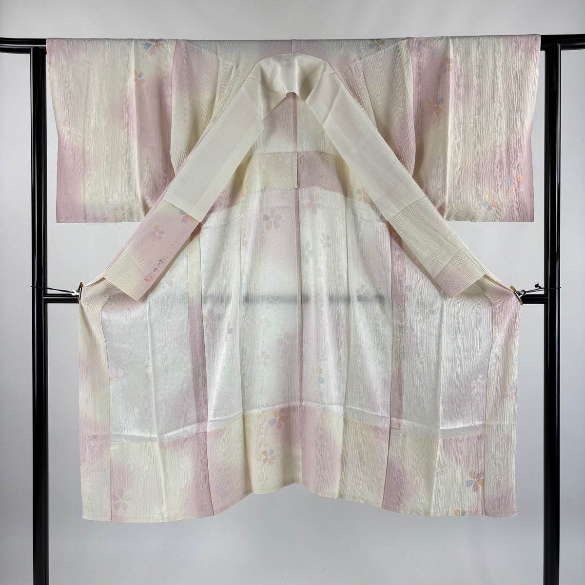 30%OFF 長襦袢 身丈123cm 裄丈64cm M 桜 地紋 ぼかし クリーム 正絹 秀