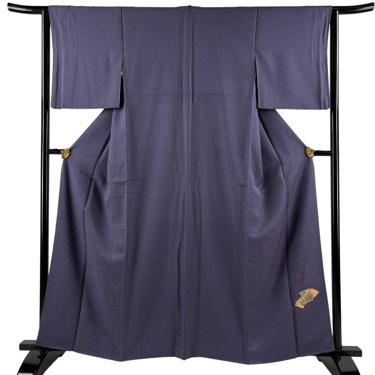 色無地 美品 名品 身丈160cm 裄丈65cm 正絹 【中古】 色無地 身丈158cm 裄丈64cm M 袷 赤紫 正絹 優品 五つ紋｜中古・古着
