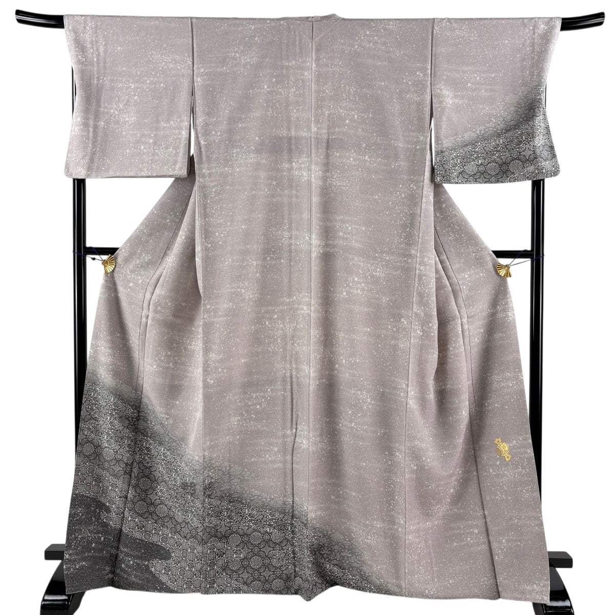 美品】 付下げ 身丈168.5cm 裄丈70cm L 袷 紬地 落款あり 草花 霞