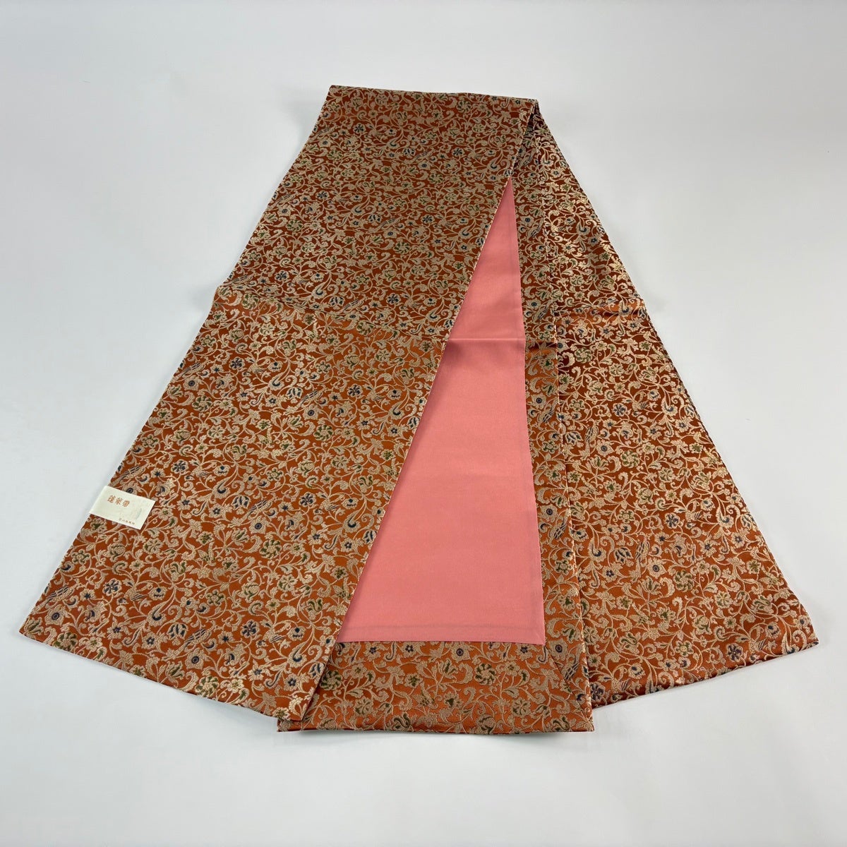 開き名古屋帯 帯 すくい織 金糸 赤茶色 花唐草 正絹 絹 中古 kp1589 楽天市場】【中古】名古屋帯 リサイクル 九寸 開き仕立て 正絹 全通 黒