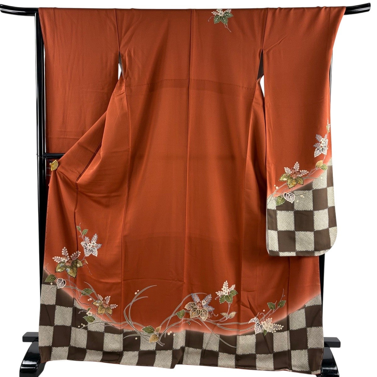 振袖 名品 身丈170cm 裄丈70cm 正絹 【中古】 振袖 身丈170cm 裄丈67cm M 袷 鴛鴦 牡丹 金銀彩 染め分け 茜色 正絹