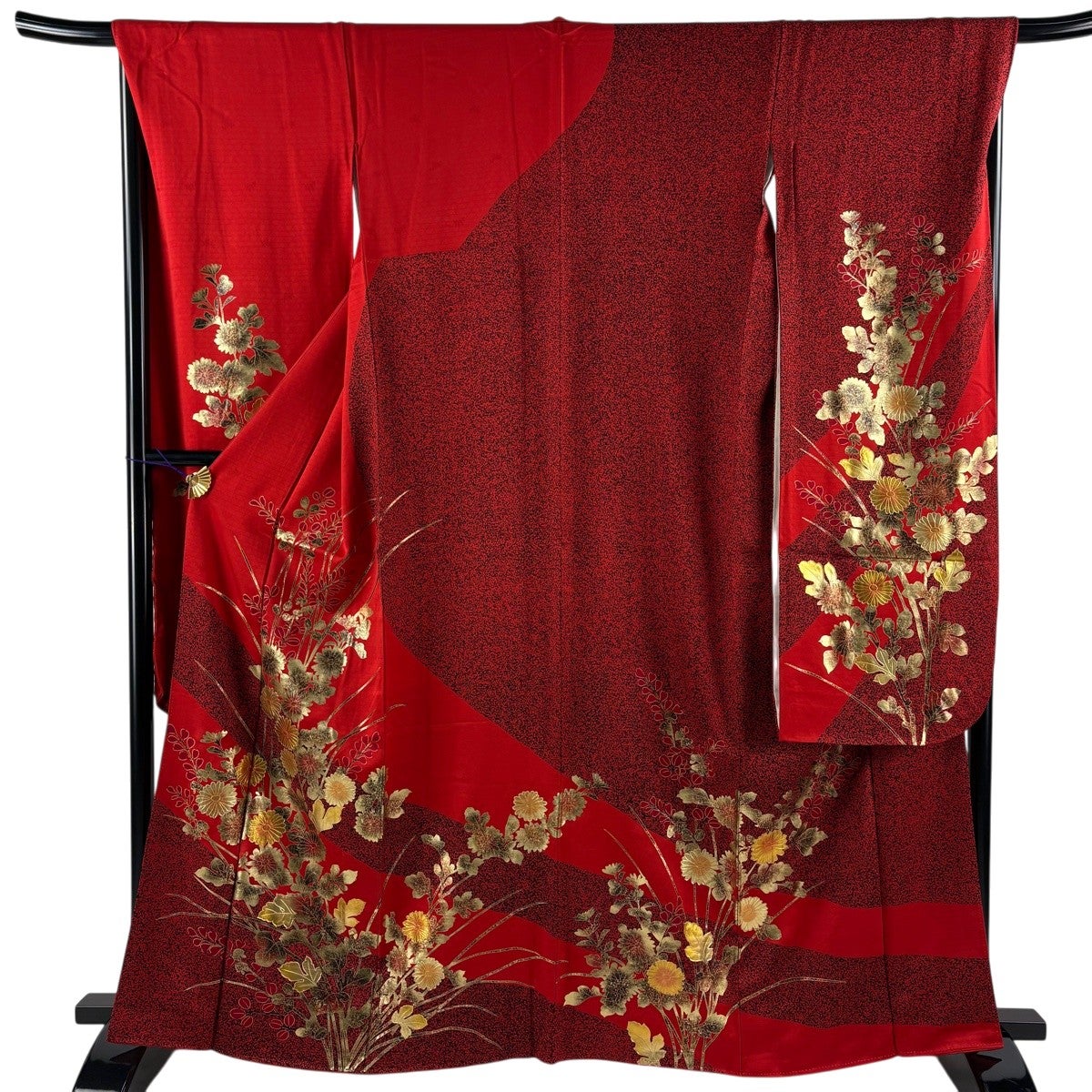 振袖 名品 身丈164cm 裄丈65.5cm 正絹 【中古】 振袖 身丈164cm 裄丈65cm M 袷 桜 花弁 金通し 金彩 濃ピンク 正絹