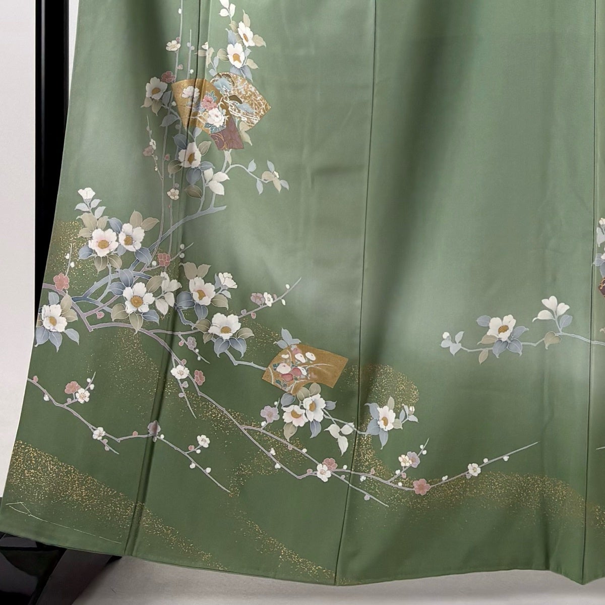 訪問着 着物 裄丈65.5 正絹 スワトウ刺繍 グリーン 花柄 Mサイズ MWR 訪問着 身丈162.5cm 裄丈66cm M 袷 扇面 草花 金彩 ぼかし 薄緑 正絹