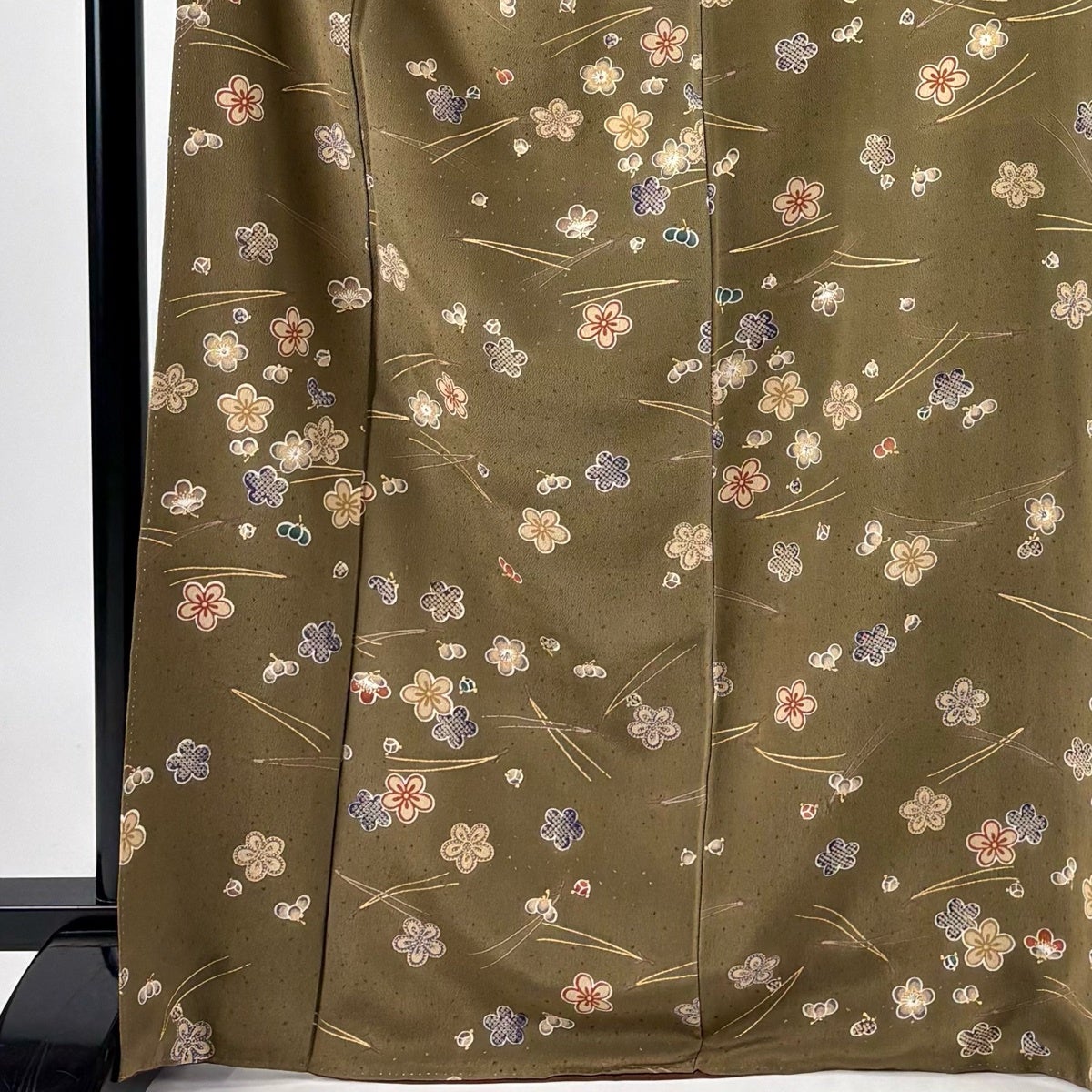 小紋 身丈167.5cm 裄丈66cm M 袷 梅 松葉 金彩 茶色 正絹 秀品｜中古