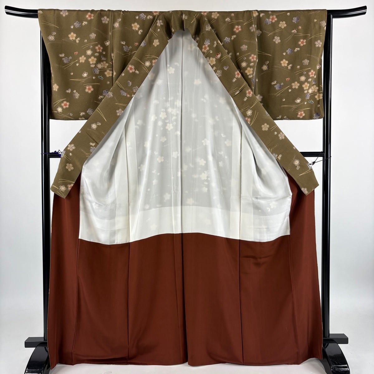 小紋 身丈167.5cm 裄丈66cm M 袷 梅 松葉 金彩 茶色 正絹 秀品｜中古