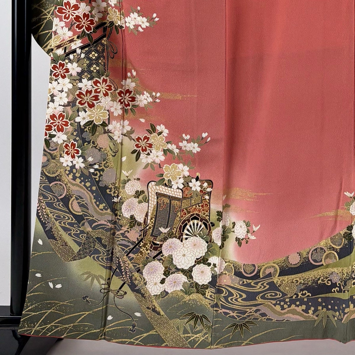 振袖 身丈160cm 裄丈63.5cm 正絹 秀品 【中古】 振袖 身丈160cm 裄丈66cm M 袷 やまと 御所車 桜 金彩 ぼかし ピンク