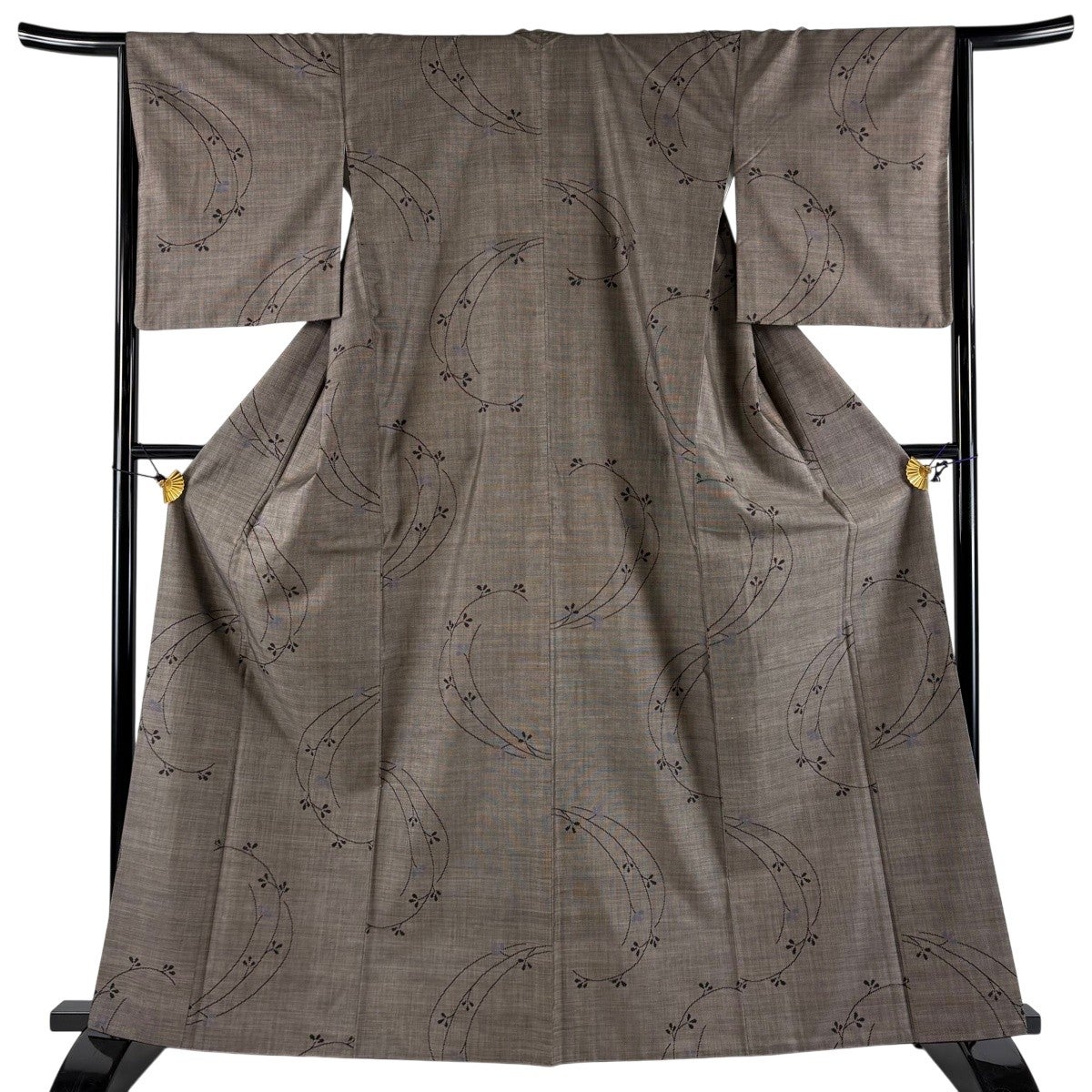 紬 身丈165cm 裄丈67cm M 袷 草花 焦茶色 正絹 秀品｜中古・古着