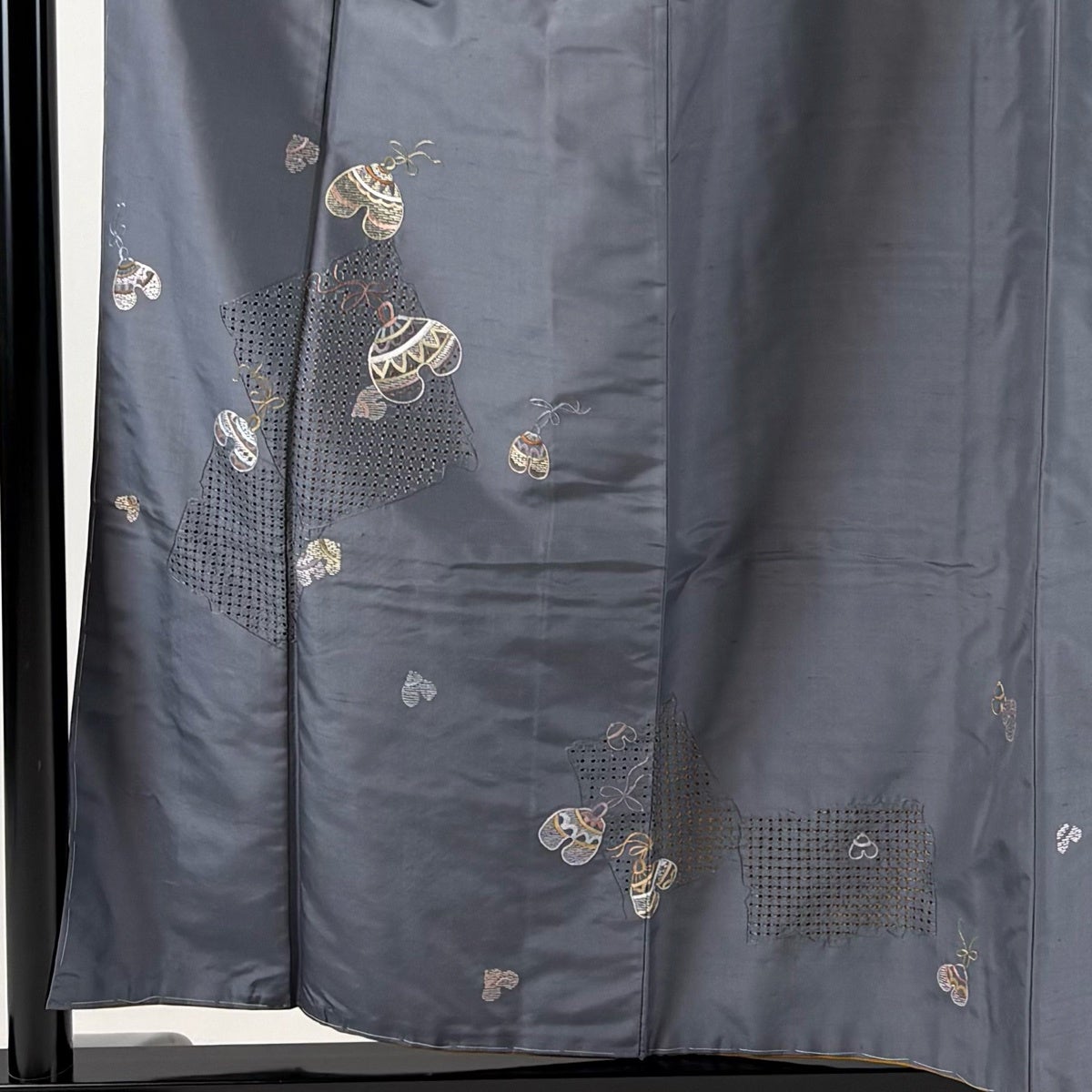 紬 身丈156cm 裄丈65.5cm 正絹 秀品 【中古】 紬 身丈156.5cm 裄丈65.5cm 正絹 秀品 【中古】の通販 by バイセル