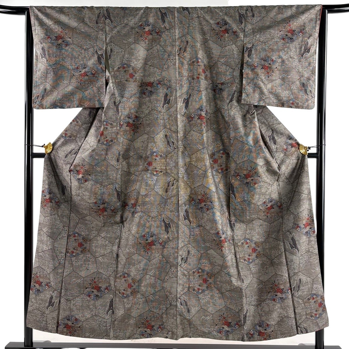 美品】 紬 身丈153cm 裄丈65cm M 袷 草花 波 焦茶色 正絹 秀品｜中古