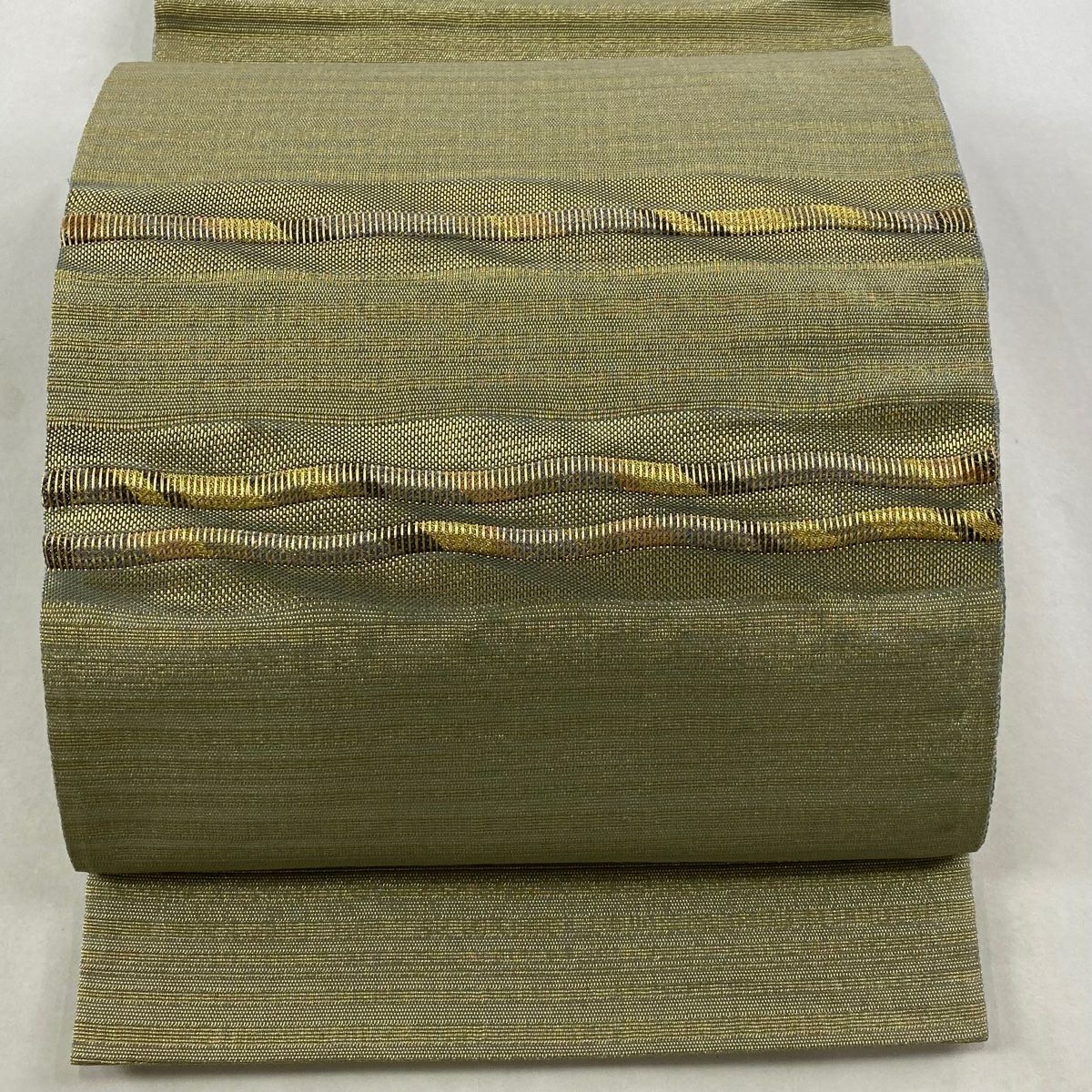 在庫一掃】 【美品】 袋帯 名品 段縞 縞 金糸 灰緑 お太鼓柄 正絹